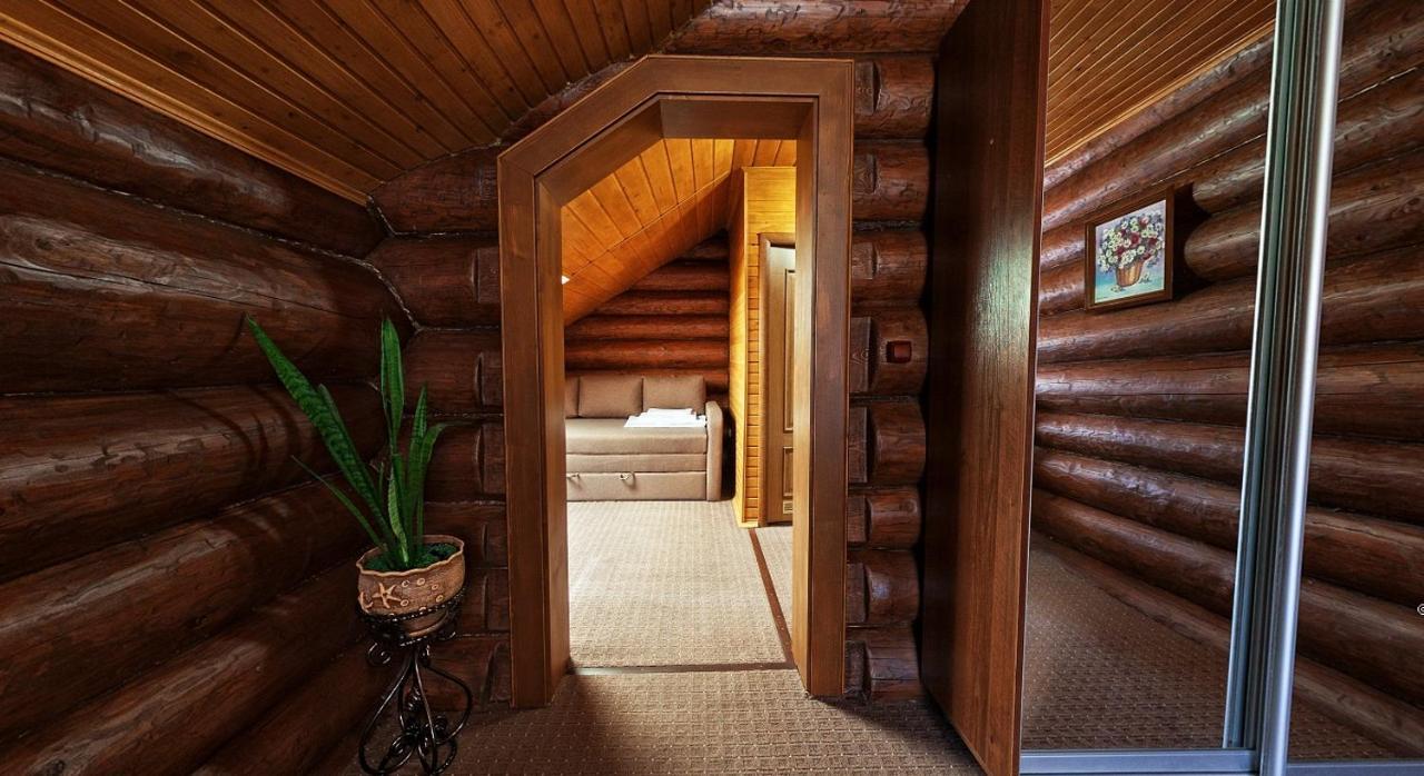 Hotel Zatyshok Svalyava Esterno foto