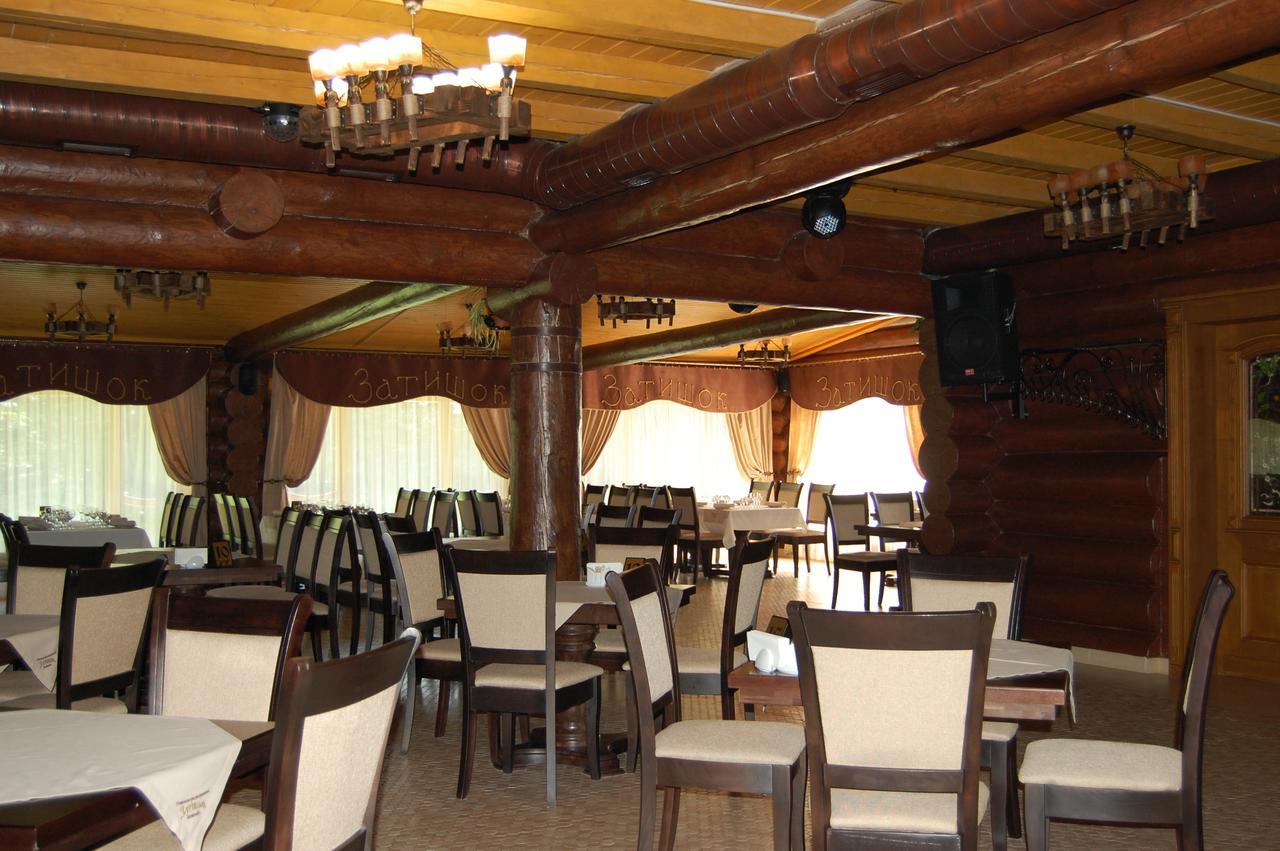 Hotel Zatyshok Svalyava Esterno foto