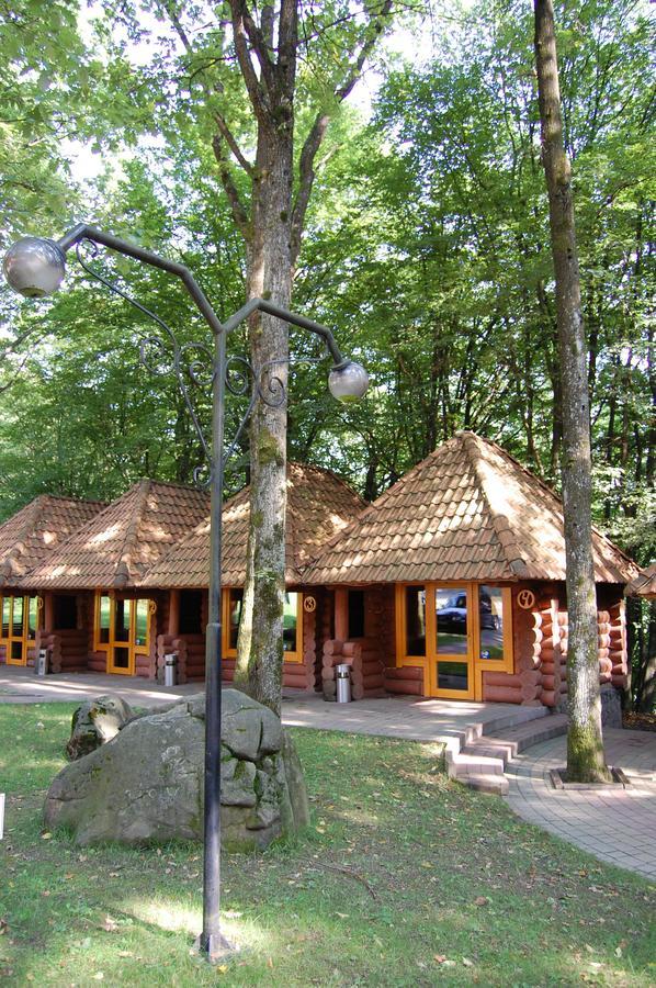 Hotel Zatyshok Svalyava Esterno foto